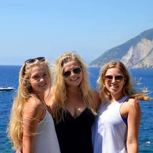 Meet your Posher, Emma